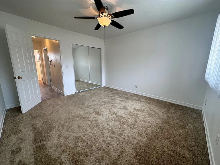 Bedroom with ceiling fan