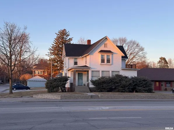 702 E Jackson St, Macomb, IL 61455