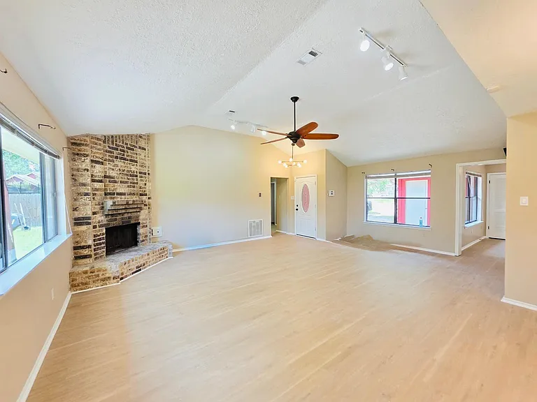 13438 Nevermore Dr — Photo 5