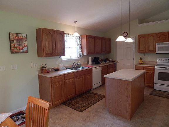 5th image of 434 Cumberland Rd