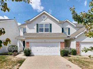 152 Waterside Crossing Dr, Saint Peters, MO 63376