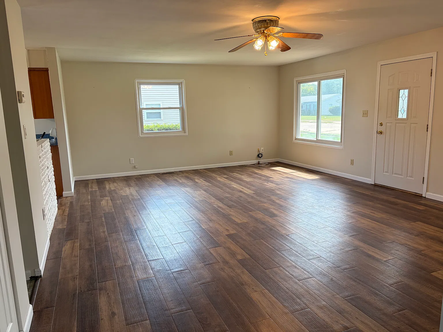 2 bed, 1110 sqft, $1,350 — Photo 4