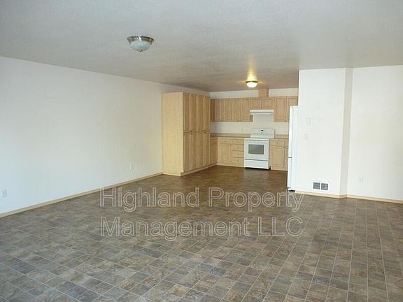 5th image of 1063 NE B St