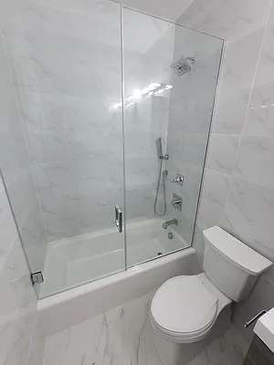 Rented by Bouklis Group | media 10