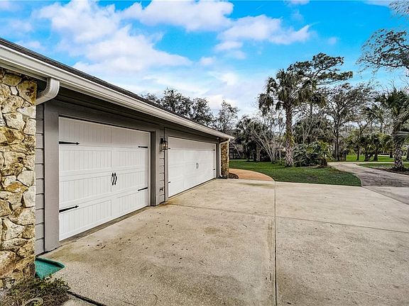 3rd image of 136 Heritage Cir