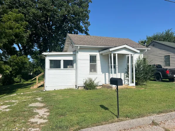205 N Ash Street, Willow Springs, MO 65793