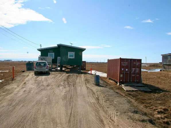 11214 Cakeeater Rd, Barrow, AK 99723