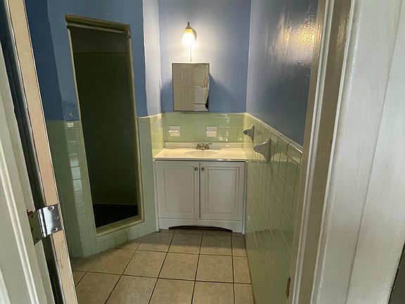 3rd image of 542 Osceola St APT 1