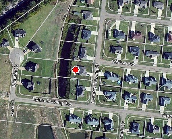 2nd image of 85 Country Crossing St