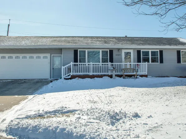 1027 Dorothy Ave, Parkersburg, IA 50665