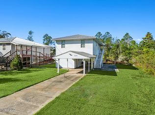 10191 Avenue D, Bay Saint Louis, MS 39520