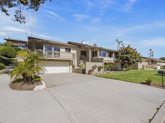 2nd image of 33 Via Casitas