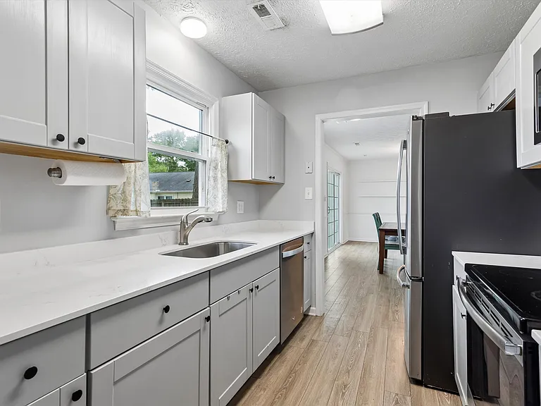 160 Fairmont Dr — Photo 19