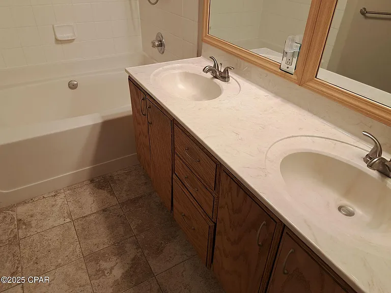 3413 Jasmine Trace Ln — Photo 35
