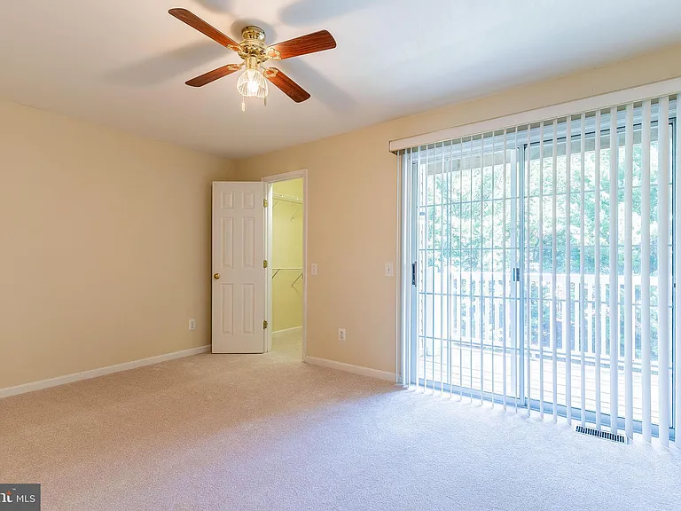 21773 Baldwin Sq — Photo 23