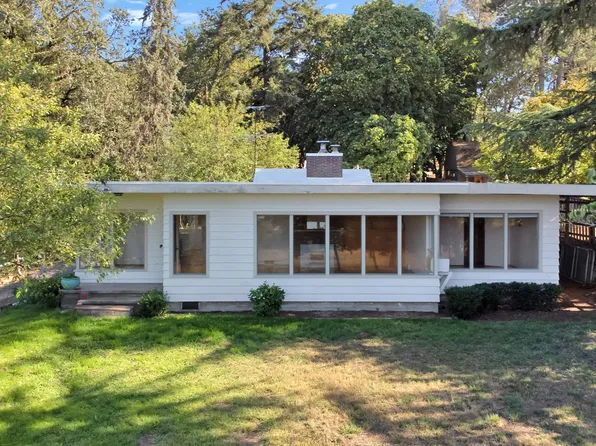 2315 Bailey Hill Rd, Eugene, OR 97405