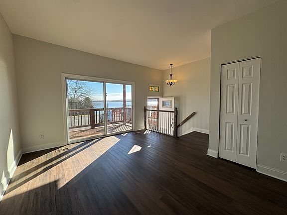 5th image of 162 Villa Capri Cir