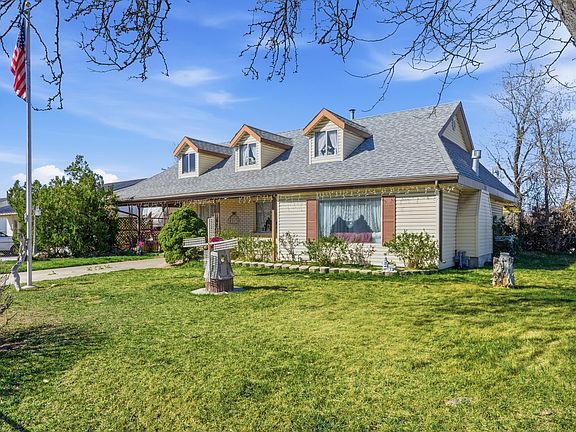 3rd image of 10106 S Peony Way
