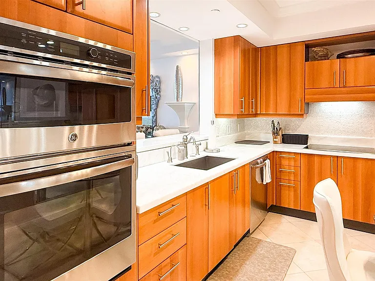 2110 N Ocean Blvd #15A — Photo 7