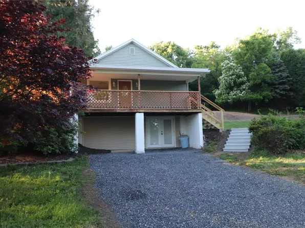 1564 Indian Hill Rd, Lehighton, PA 18235