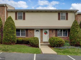 608 Gates Ln, Enola, PA 17025