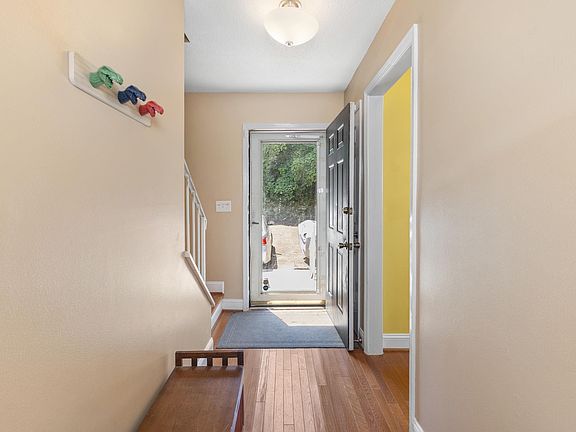 4th image of 1521 16th Ave S