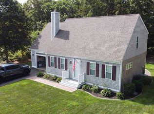 5 Annies Ln, Forestdale, MA 02644