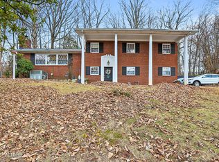 6521 Kanuga Dr, Knoxville, TN 37912