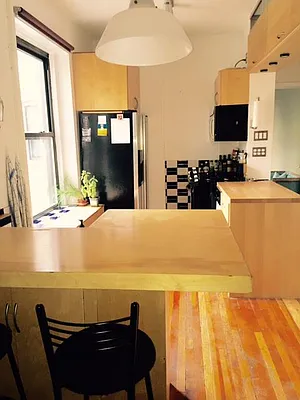 Rented by Bank Neary | media 82