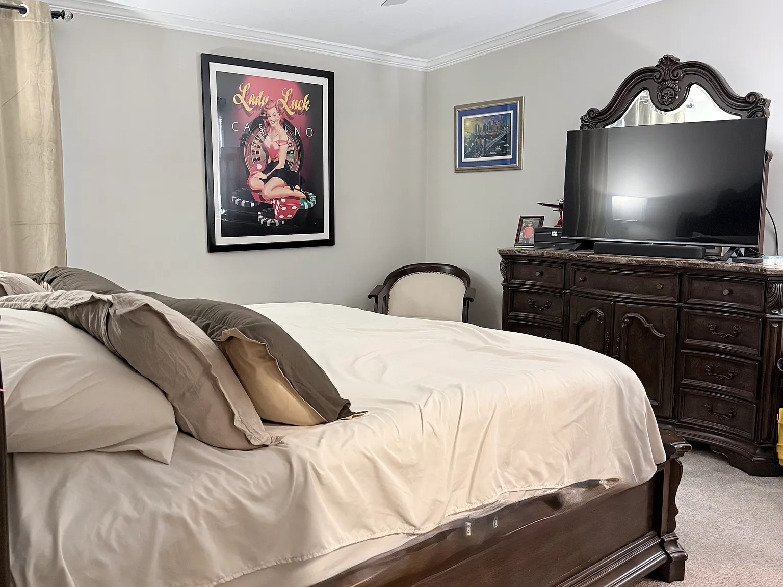 4 bed, 2040 sqft, $2,600 — Photo 4