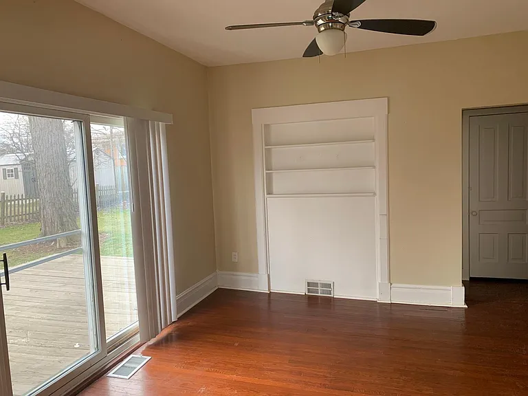 2570 Hawks Rd #1 — Photo 6