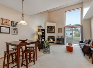 8622 Savanna Oaks Bay UNIT E, Saint Paul, MN 55125