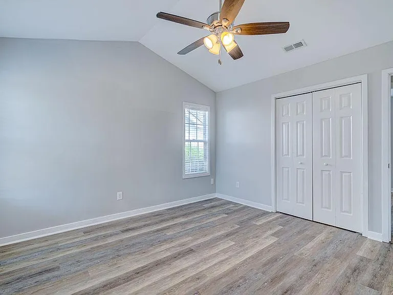 305 Hixon Pl — Photo 33