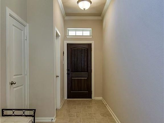 4th image of 513 Eastland Dr