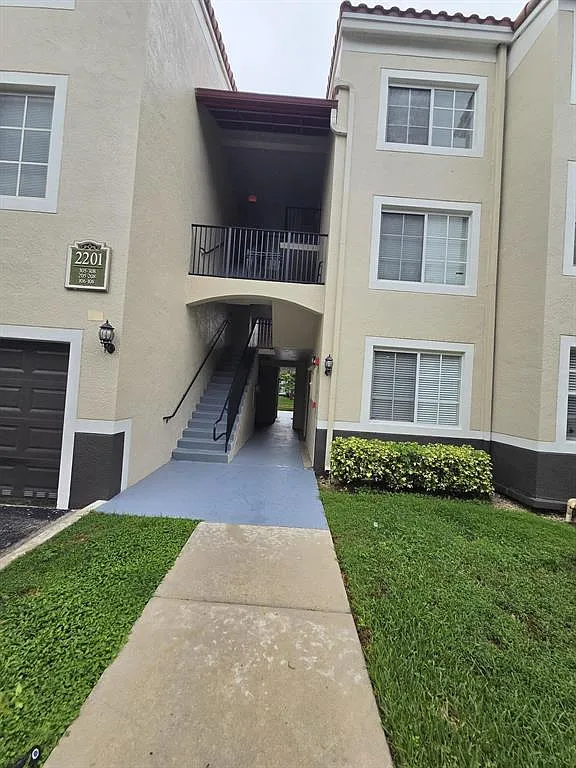 2201 West Preserve Way # 107 - RM 5-107 — Photo 3