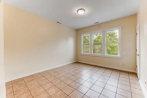 1320 W 50th St #2 Photo 1