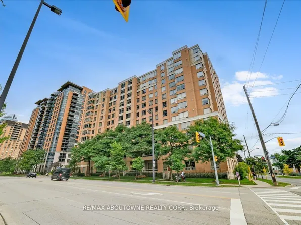 88 Grandview Way #302, Toronto, ON M2N 6V6
