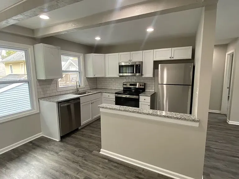 1101 S Main St #B — Photo 1