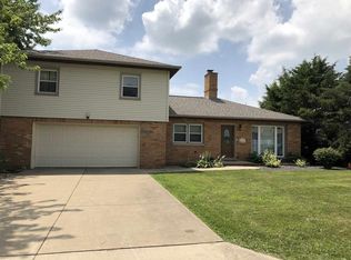 242 Clark St, Morton, IL 61550