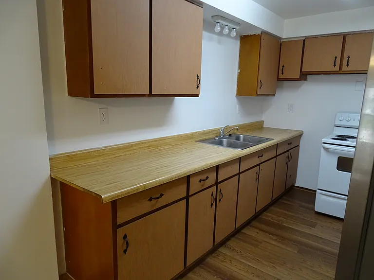126 N Washington St #4 — Photo 6