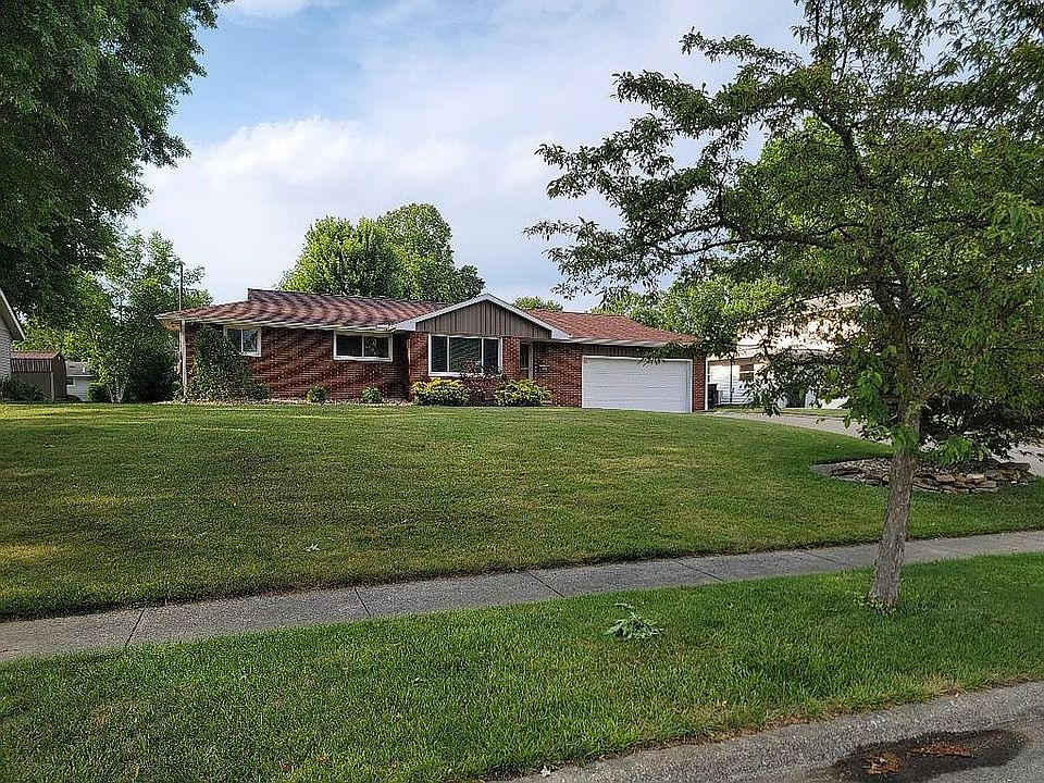 1st image of 230 Knollwood Dr