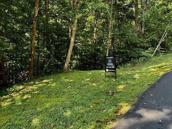 4th image of 3715 Ravenstrace Ln