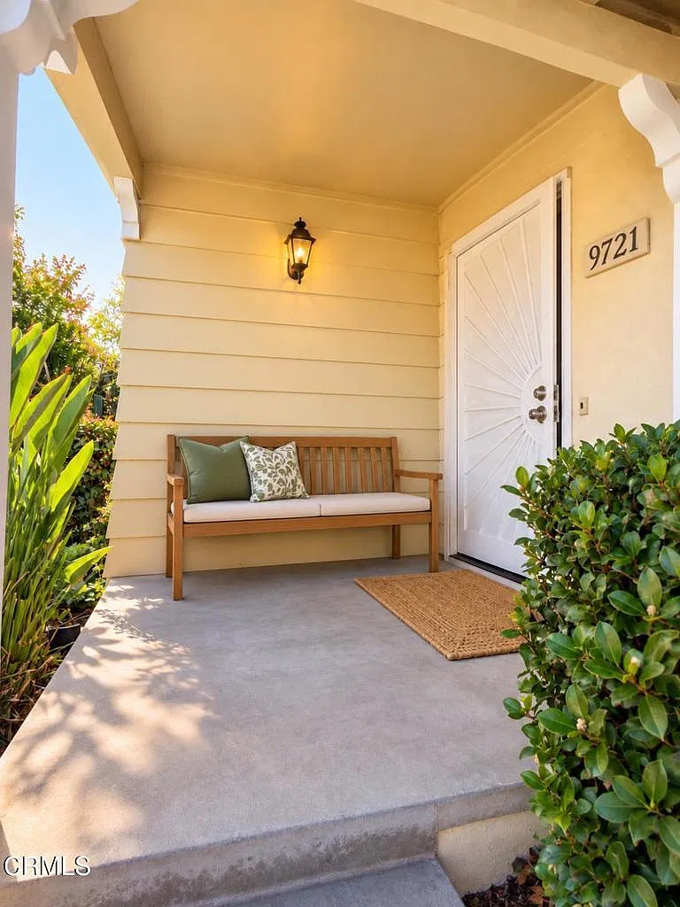 3 bed, 2.0 bath, 1476 sqft, $4,200 — Photo 4