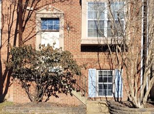 13112 Watchwood Ln, Fairfax, VA 22033