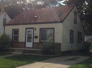 24331 Valley Ave, Eastpointe, MI 48021