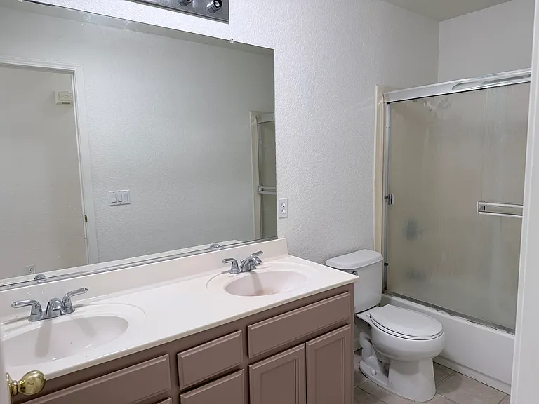 5606 Edgefield Way — Photo 5