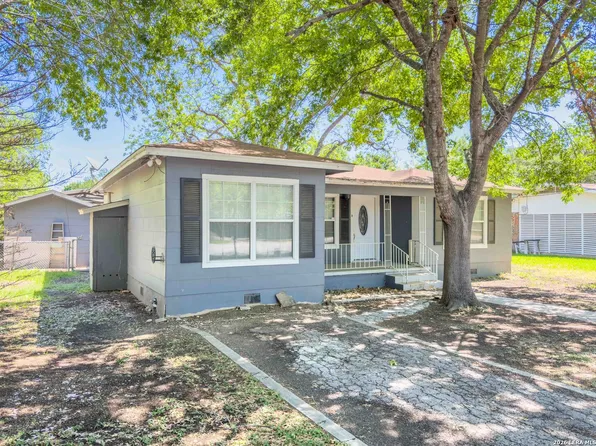 206 N 5TH ST, Uvalde, TX 78801