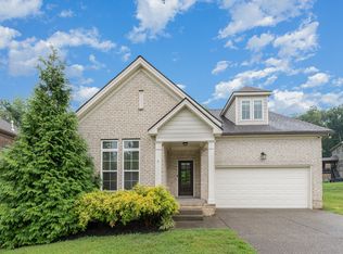 8030 Warren Dr, Nolensville, TN 37135