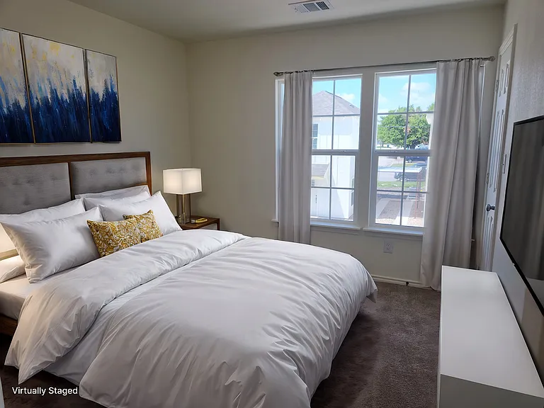 350 Debus St #204A — Photo 18