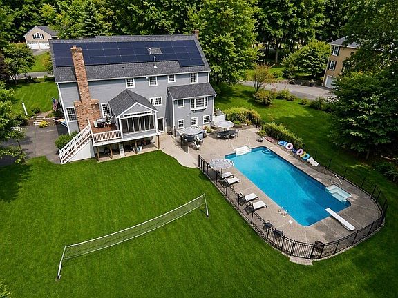 2nd image of 39 Spring Hill Rd